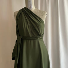 Carica l'immagine nel visualizzatore di Gallery, Abito Mariposa Raso Cady