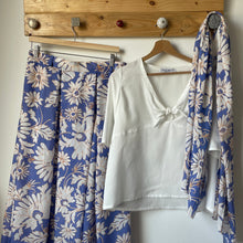 Carica l'immagine nel visualizzatore di Gallery, Foulard Joe in viscosa