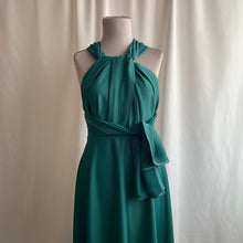 Carica l'immagine nel visualizzatore di Gallery, Abito Mariposa Raso Cady