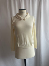 Carica l'immagine nel visualizzatore di Gallery, Maglioncino Coquette taglia M Pronta Consegna