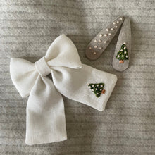 Carica l'immagine nel visualizzatore di Gallery, Mollette per Capelli Albero di Natale (in coppia)