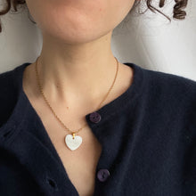 Carica l'immagine nel visualizzatore di Gallery, Collana Cuore Madreperla