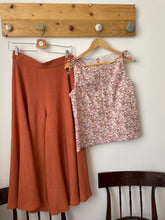 Carica l'immagine nel visualizzatore di Gallery, Gonna pantalone Libera