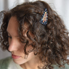 Carica l'immagine nel visualizzatore di Gallery, Mollette per capelli ricamate a mano Grandi