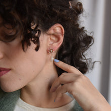 Carica l'immagine nel visualizzatore di Gallery, Orecchini Cristallo di Neve