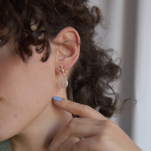 Carica l'immagine nel visualizzatore di Gallery, Orecchini Cristallo di Neve