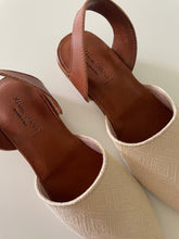 Load image into Gallery viewer, Ballerine Sligback Magnolia