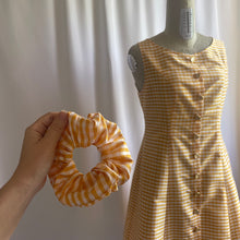 Carica l'immagine nel visualizzatore di Gallery, Scrunchies in Seta