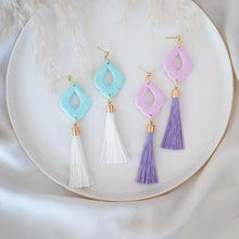 Carica l'immagine nel visualizzatore di Gallery, Orecchini Tassels