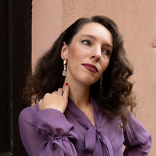 Carica l'immagine nel visualizzatore di Gallery, Orecchini Foglia di quarzo