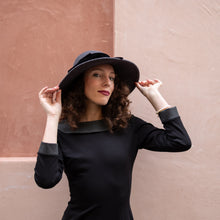 Carica l'immagine nel visualizzatore di Gallery, Cappello Velvet