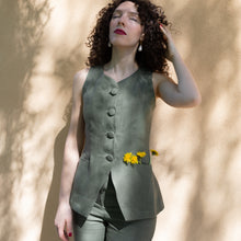 Carica l'immagine nel visualizzatore di Gallery, Gilet Foglia D'Ulivo