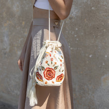 Carica l'immagine nel visualizzatore di Gallery, Borsa a Sacchetto Euforia