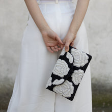 Carica l'immagine nel visualizzatore di Gallery, Pochette Cocktail di Perline