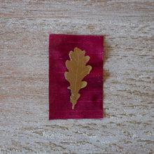 Carica l'immagine nel visualizzatore di Gallery, Spille Ricordo