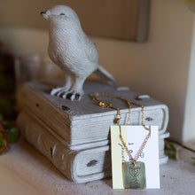 Carica l'immagine nel visualizzatore di Gallery, Collane Talismano Poetico (3 illustrazioni)