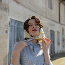 Carica l'immagine nel visualizzatore di Gallery, Foulard in seta (rettangolare e quadrato)