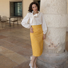 Carica l'immagine nel visualizzatore di Gallery, Blusa Capri