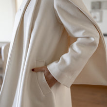 Carica l'immagine nel visualizzatore di Gallery, Cappotto Dicembre