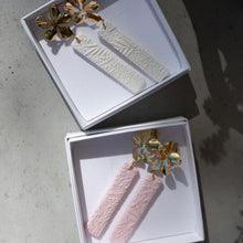 Carica l'immagine nel visualizzatore di Gallery, Orecchini Margherita