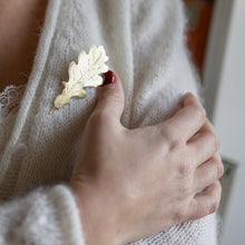 Carica l'immagine nel visualizzatore di Gallery, Spille Ricordo