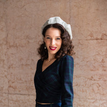 Carica l'immagine nel visualizzatore di Gallery, Orecchini Mrs. Moskowitz