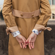 Carica l'immagine nel visualizzatore di Gallery, Trench Gaslight