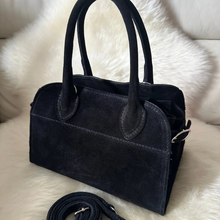 Carica l'immagine nel visualizzatore di Gallery, Borsa Grammofono Suede (2 colori)