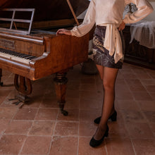 Carica l'immagine nel visualizzatore di Gallery, Coprispalle Netherfield in seta