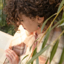 Carica l'immagine nel visualizzatore di Gallery, Orecchini Bocciolo di Rosa