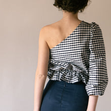 Carica l'immagine nel visualizzatore di Gallery, Top Nuvole di seta