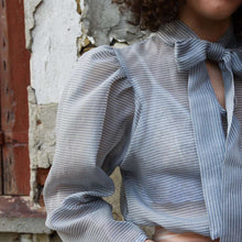 Carica l'immagine nel visualizzatore di Gallery, Blusa Madeleine - Abricot Atelier