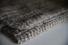 Carica l'immagine nel visualizzatore di Gallery, Maxi Sciarpa in lana - Abricot Atelier