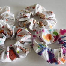 Carica l'immagine nel visualizzatore di Gallery, Scrunchies coccole - Abricot Atelier