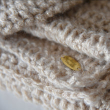 Carica l'immagine nel visualizzatore di Gallery, Coordinati in lana - Sciarpa e berretto - Abricot Atelier