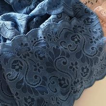 Carica l'immagine nel visualizzatore di Gallery, Bralette a triangolo "Margherita" - Abricot Atelier