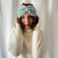 Carica l'immagine nel visualizzatore di Gallery, Fascia Crochet