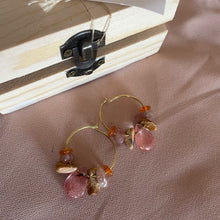 Carica l'immagine nel visualizzatore di Gallery, Orecchini Petali