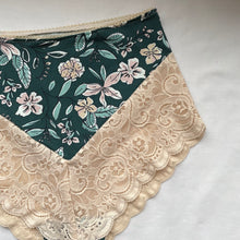 Carica l'immagine nel visualizzatore di Gallery, Brasiliana Daisy verde a fiori