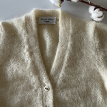 Carica l'immagine nel visualizzatore di Gallery, Cardigan Bucaneve