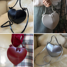 Carica l&#39;immagine nel visualizzatore di Gallery, Borsa Cuore delle cose
