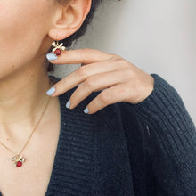 Load image into Gallery viewer, Orecchini Cadeaux Rouge
