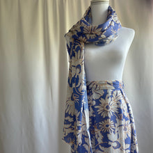 Carica l&#39;immagine nel visualizzatore di Gallery, Foulard Joe in viscosa
