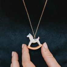 Load image into Gallery viewer, Collana Cavallino a dondolo

