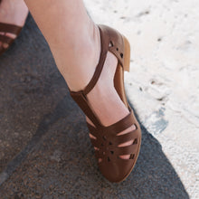 Carica l'immagine nel visualizzatore di Gallery, Scarpe Swing basse
