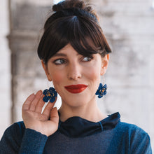 Carica l'immagine nel visualizzatore di Gallery, Orecchini April - blu
