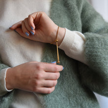 Carica l&#39;immagine nel visualizzatore di Gallery, Braccialetto regolabile Neve (preordine)
