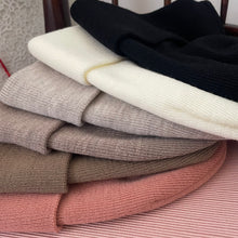 Carica l'immagine nel visualizzatore di Gallery, Berretto 100% Merinos
