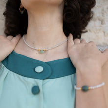 Carica l&#39;immagine nel visualizzatore di Gallery, Collana Avventurina e Pietra di Luna

