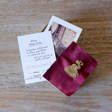 Carica l&#39;immagine nel visualizzatore di Gallery, Spille Ricordo
